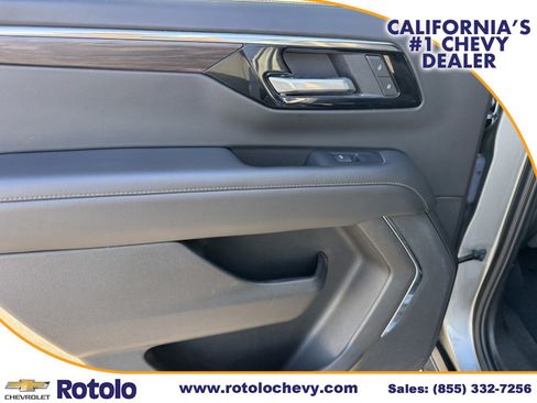 Used 2025 Chevrolet Tahoe Z71 AWD/4WD image 14