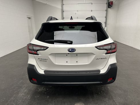Used 2025 Subaru Outback Premium w/ Popular Package #1A image 7
