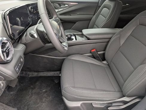 New 2026 Chevrolet Blazer EV LT image 18