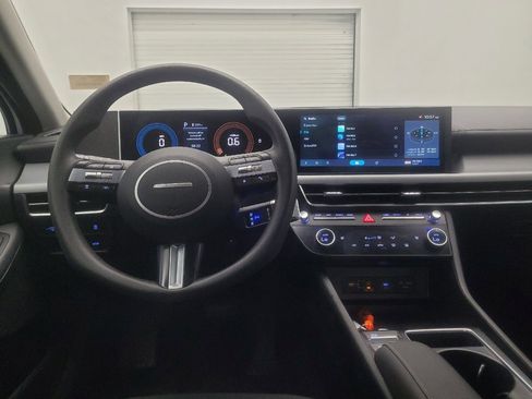 Used 2025 Hyundai Sonata SEL FWD image 22