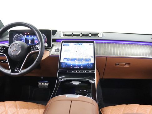 Used 2022 Mercedes-Benz S 580 4MATIC Sedan w/ AMG Line Package image 30