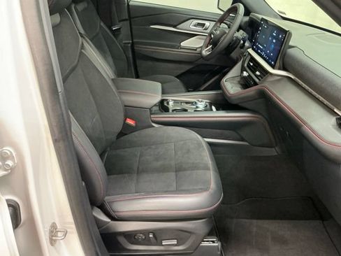 Used 2025 Ford Explorer ST w/ Sun And Sound Package AWD/4WD image 21