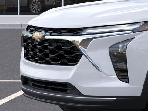 New 2026 Chevrolet Trax LT w/ Driver Confidence Package FWD image 14