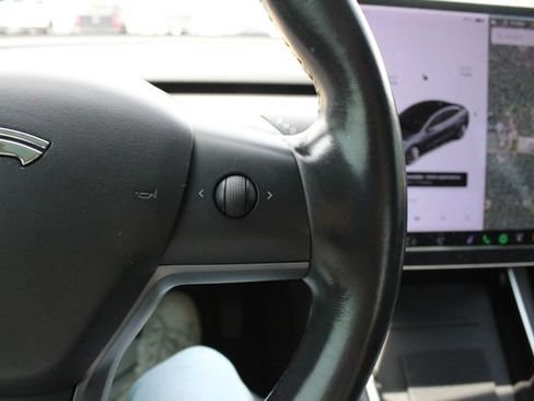 Used 2018 Tesla Model 3 Long Range RWD image 12