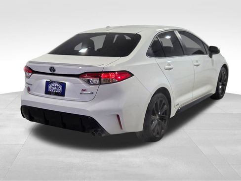Used 2023 Toyota Corolla SE w/ SE Package image 20