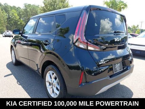 Certified 2025 Kia Soul LX w/ LX Technology Package FWD image 7