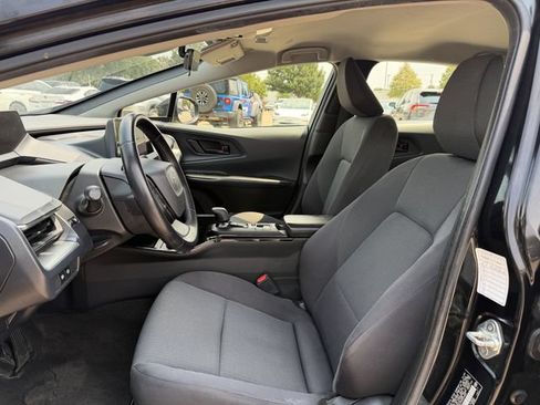 Used 2024 Toyota Prius LE FWD image 22