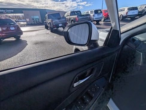 Used 2024 Nissan Rogue SV image 24