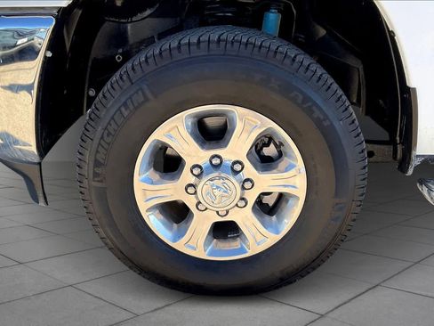 Used 2024 RAM 2500 Big Horn w/ Off Road Package image 11