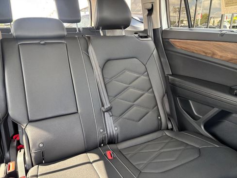Used 2026 Volkswagen Atlas SE FWD image 41