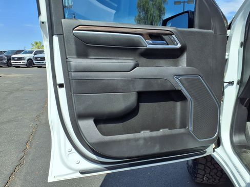 Used 2022 Chevrolet Silverado 1500 RST AWD/4WD image 21