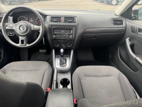 Used 2013 Volkswagen Jetta S image 6