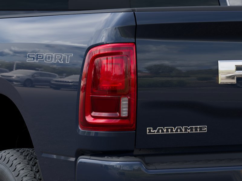 New 2026 RAM 2500 Laramie w/ Sport Appearance Package AWD/4WD image 9