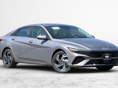 New 2025 Hyundai Elantra Limited