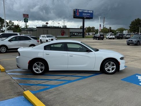 Used 2023 Dodge Charger SXT image 4