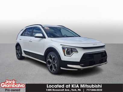 Used 2023 Kia Niro EX Touring