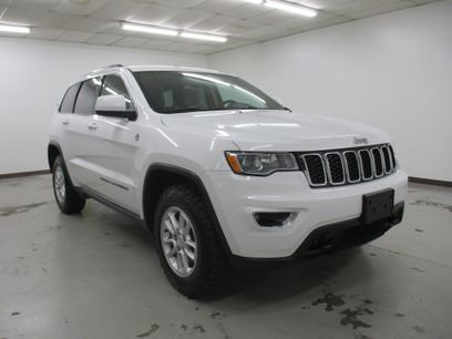 Used 2020 Jeep Grand Cherokee Laredo