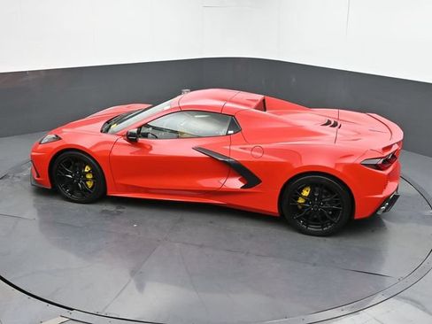 Used 2025 Chevrolet Corvette Stingray Preferred Conv w/ 2LT RWD image 37