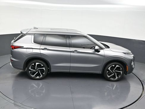 Used 2022 Mitsubishi Outlander SEL AWD/4WD image 19