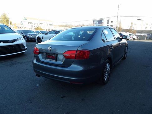 Used 2014 Volkswagen Jetta S image 6