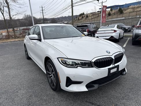 Used 2022 BMW 330i xDrive Sedan w/ Driving Assistance Package image 8