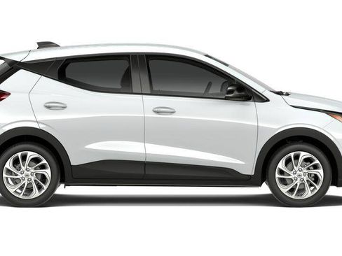 New 2027 Chevrolet Bolt LT w/ Comfort Package FWD image 36