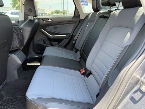 Used 2026 Volkswagen Jetta SE FWD image 26