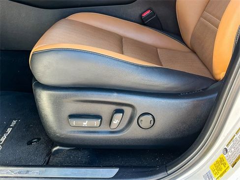 Used 2019 Lexus NX 300h AWD w/ Premium Package image 13