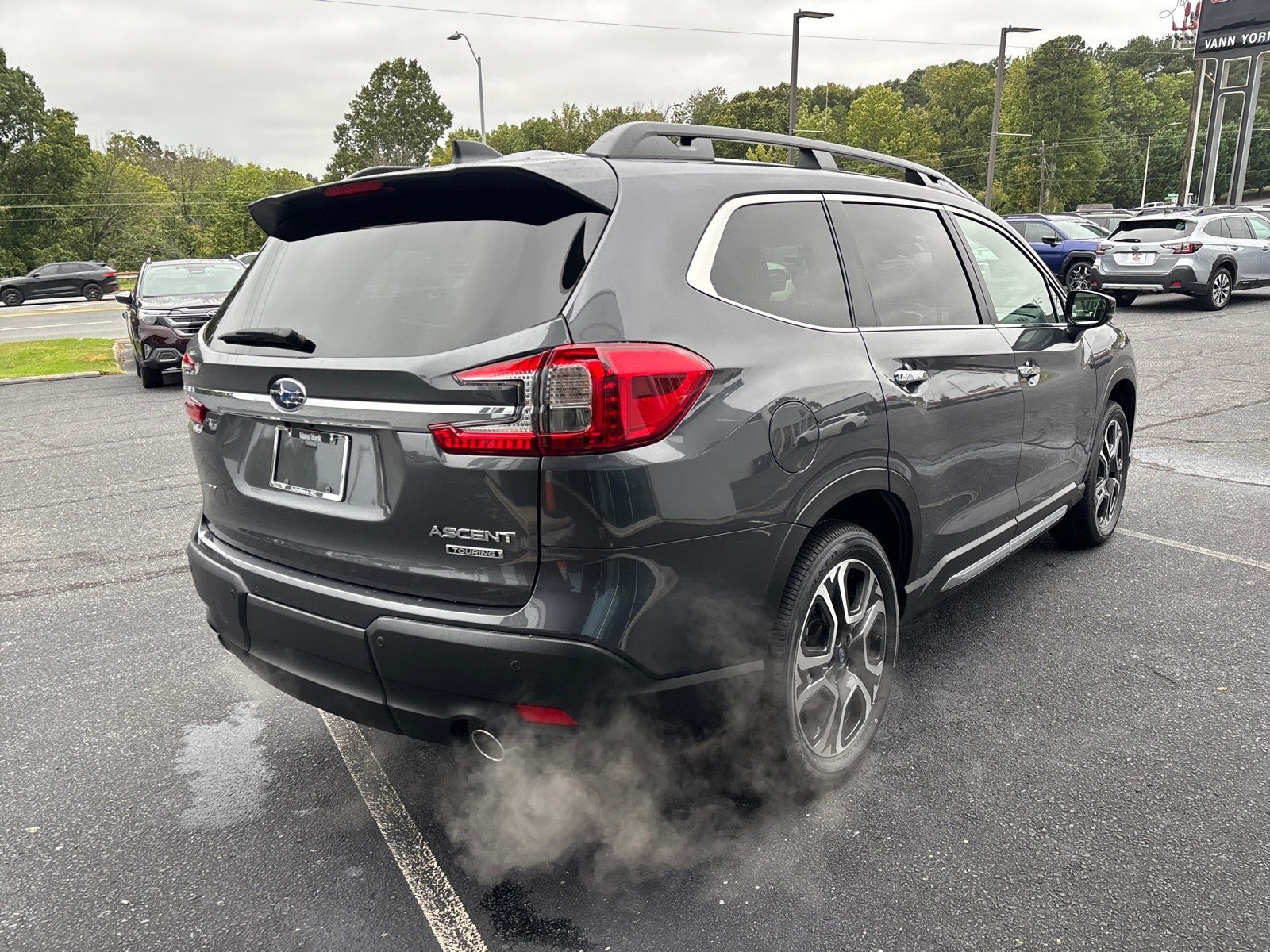 New 2027 Subaru Ascent Touring AWD/4WD image 3