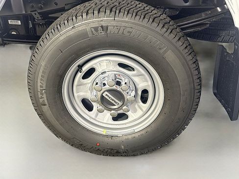 New 2026 Ford F250 XL AWD/4WD image 28