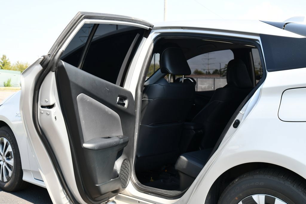 Used 2021 Toyota Prius Prime XLE FWD image 20