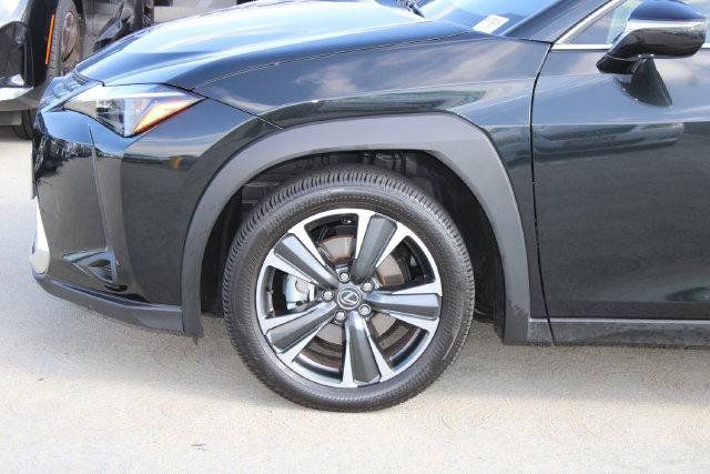 Certified 2025 Lexus UX 300h FWD image 3