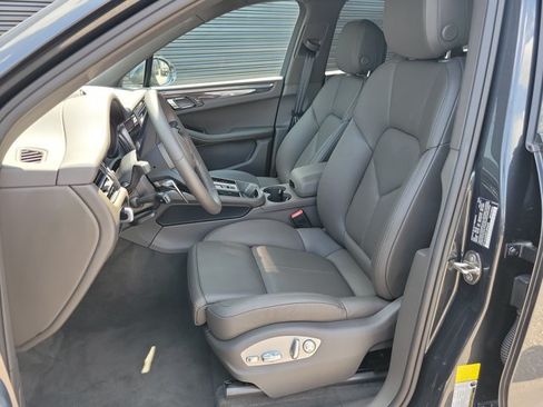 Certified 2026 Porsche Macan Turbo AWD/4WD image 23