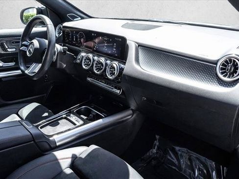Used 2024 Mercedes-Benz GLA 250 4MATIC image 25