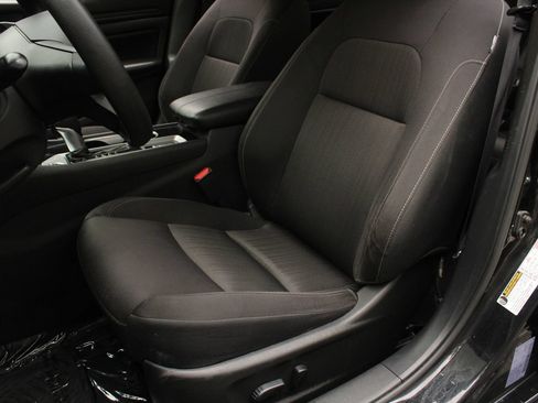 Used 2024 Nissan Altima 2.5 SV AWD/4WD image 17