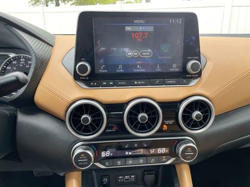 Used 2024 Nissan Sentra SV w/ SV Premium Package image 33