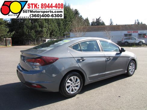 Used 2019 Hyundai Elantra SE image 7