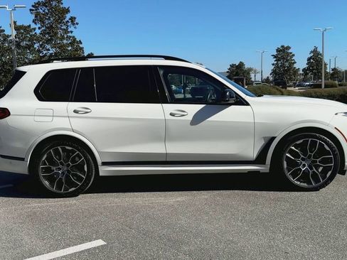 Used 2023 BMW X7 M60i w/ Executive Package image 9
