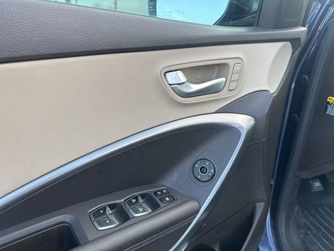 Used 2018 Hyundai Santa Fe SE image 15