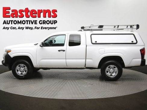 Used 2019 Toyota Tacoma SR image 58
