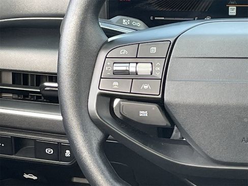 Used 2025 Kia K4 LXS image 22