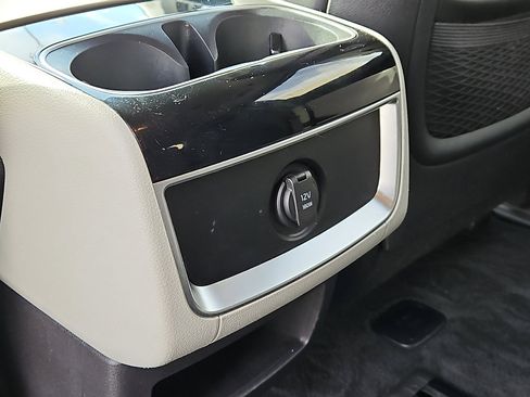 Certified 2023 Kia Carnival EX image 12