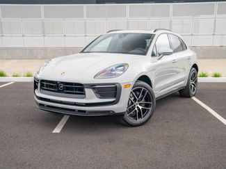 New 2026 Porsche Macan AWD/4WD video 1