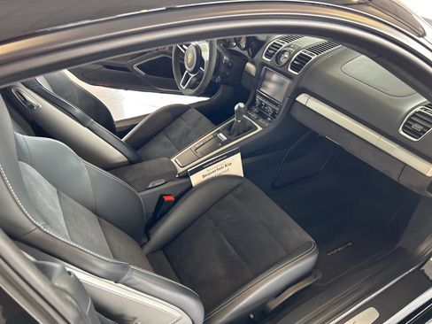 Used 2016 Porsche Cayman GT4 RWD image 21