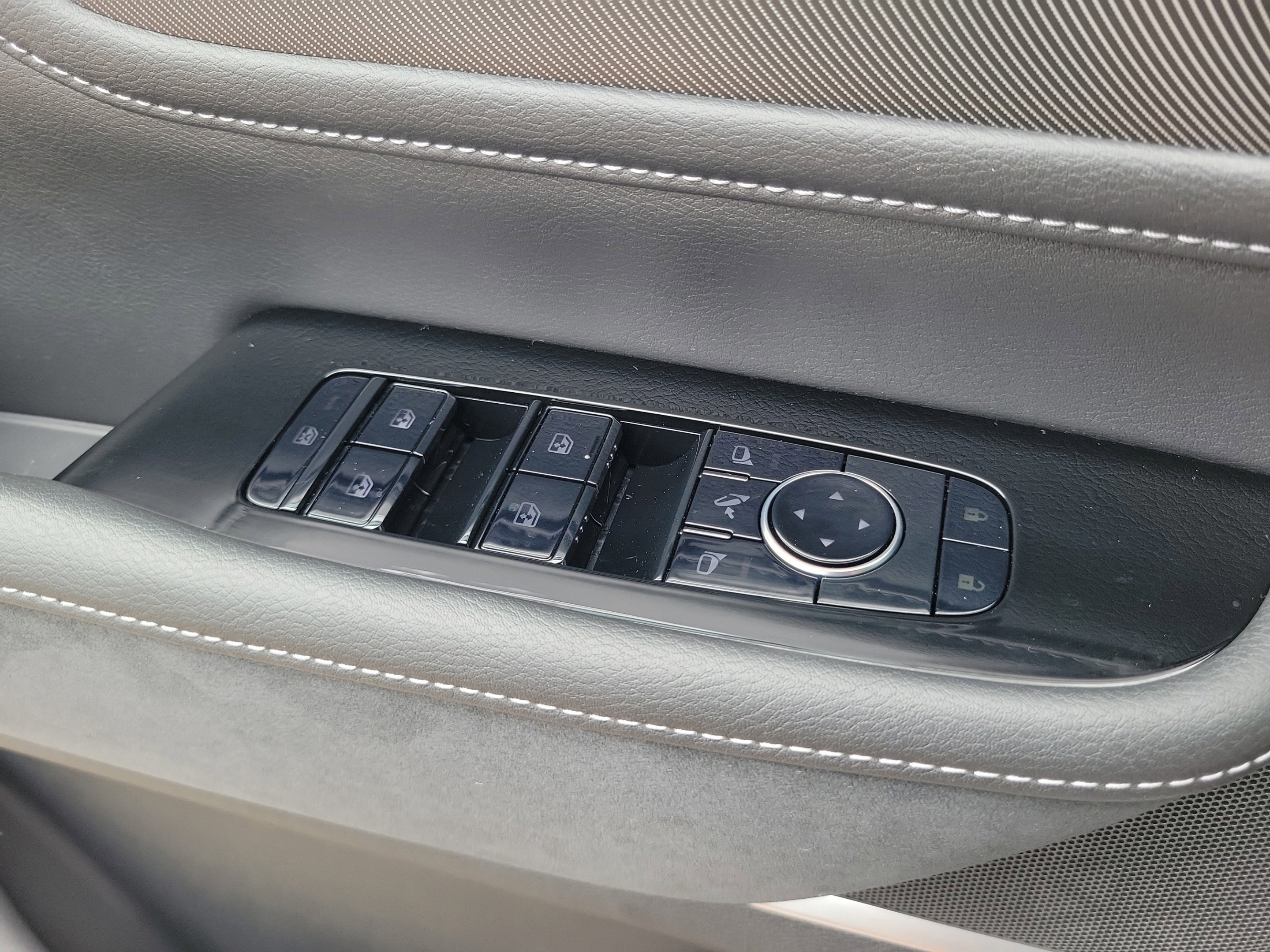 New 2026 INFINITI QX80 Luxe w/ Exterior Package RWD image 19
