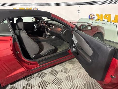 Used 2014 Chevrolet Camaro LT RWD image 15