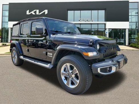 Used 2020 Jeep Wrangler Unlimited Sahara w/ Cold Weather Group AWD/4WD image 1