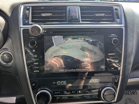 Used 2019 Subaru Outback 2.5i Limited AWD/4WD image 12