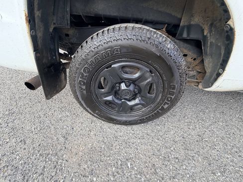 Used 2012 Toyota Tacoma 2WD Regular Cab image 42