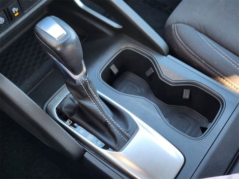 Used 2024 Nissan Frontier SV w/ SV Convenience Package image 15